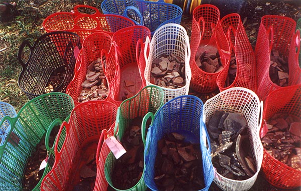 Baskets of pottery by the thousands (photo #p33)