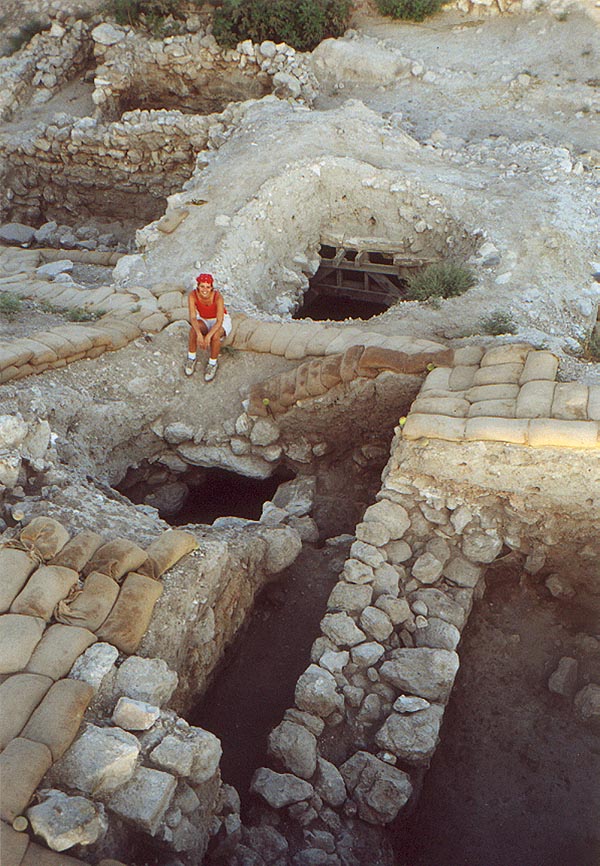 Corbled tomb found by Shumacher (photo #p34)