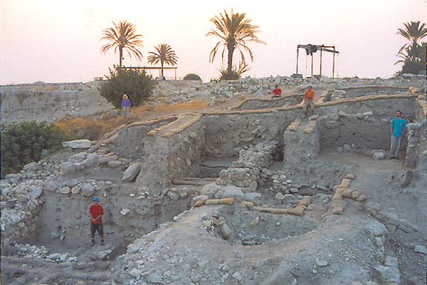 Area M, Megiddo 2002 (photo #p44)